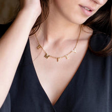 Lade das Bild in den Galerie-Viewer, LOANYA Buchstaben Namenskette Loanya