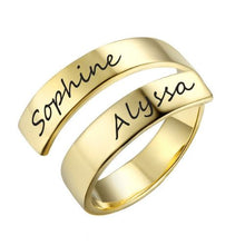 Lade das Bild in den Galerie-Viewer, LOANYA Partnerring mit zwei personalisierten Namen in Gold eConcept Store - Produkte für Dich Gold