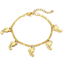 Lade das Bild in den Galerie-Viewer, Armband mit Babyfuß Anhängern Bracelet Loanya Gold