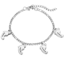Lade das Bild in den Galerie-Viewer, Armband mit Babyfuß Anhängern Bracelet Loanya Silber