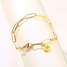Lade das Bild in den Galerie-Viewer, LOANYA Chain Armband mit Initiale JOUELEI