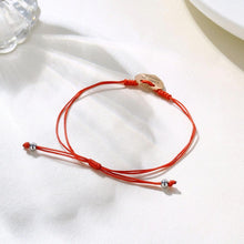 Lade das Bild in den Galerie-Viewer, LOANYA gravierbares Herzarmband Loanya