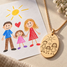 Lade das Bild in den Galerie-Viewer, Halskette aus Deiner Kinderzeichnung mit ovalem Anhänger
