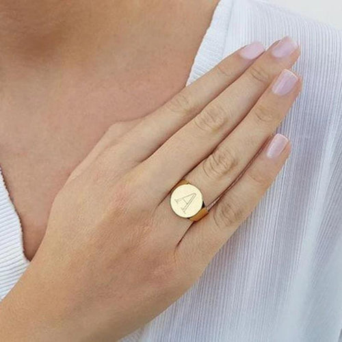 LOANYA Inititalen Ring eConcept Store - Produkte für Dich 